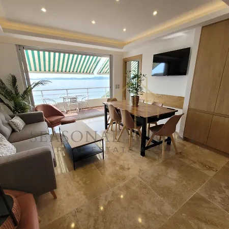 Apartment Vue Imprenable Sur La Mer, Face A La Plage, Centre-ville