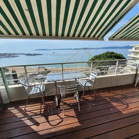 Vue Imprenable Sur La Mer, Face A La Plage, Centre-ville Apartment