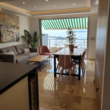 Apartment Vue Imprenable Sur La Mer, Face A La Plage, Centre-ville *
